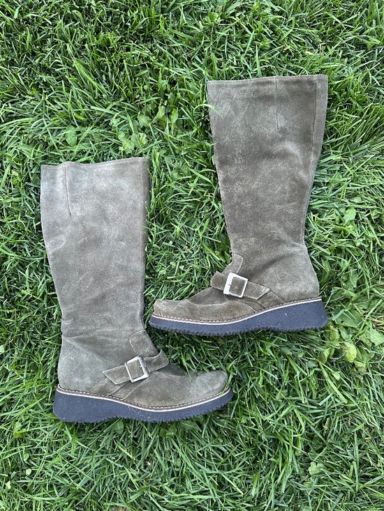 Shoes - Green suede boots